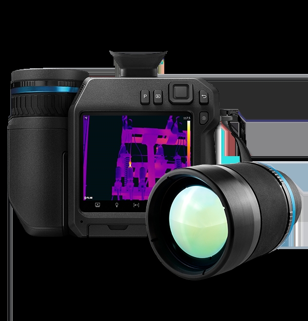 FLIR T840 帶有取景器的高性能紅外熱像儀，適用于戶外檢測
